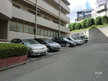 敷地内駐車場（屋外平面式）