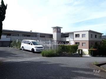 セレッソコート御影ヒルズ緑望館の外観（北東側から）