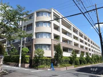グランフォート岡本の外観（南西側から）