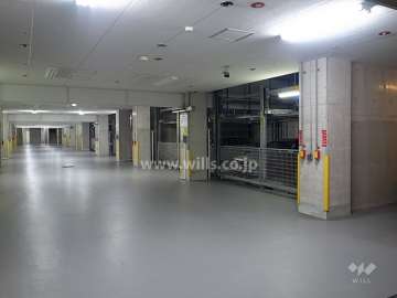 敷地内駐車場（屋内機械式）