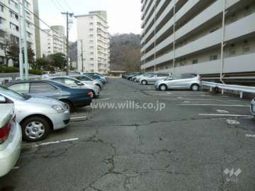 敷地内駐車場（屋外平面式）