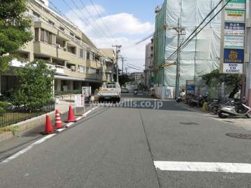 敷地南東側の前面道路