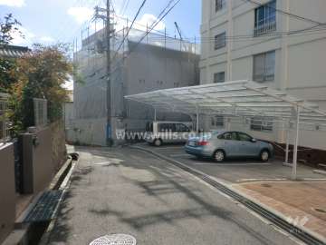 敷地東側の前面道路