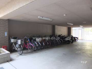 駐輪場、バイク置場