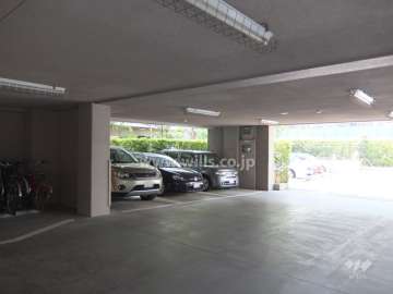 敷地内駐車場（屋内平面式）