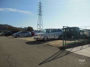 敷地内駐車場（屋外平面式）
