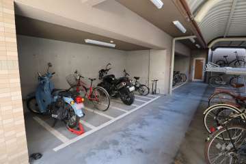 バイク置場