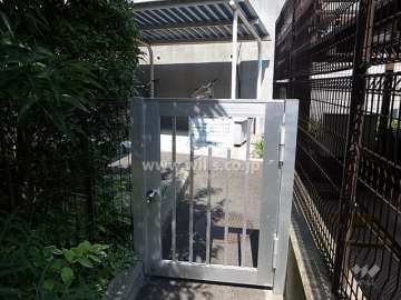 駐輪場入口