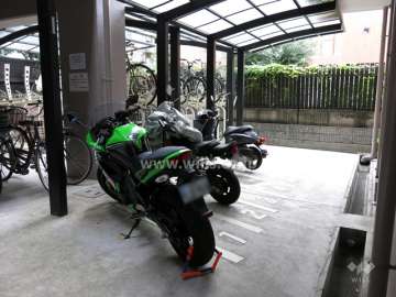 バイク置場