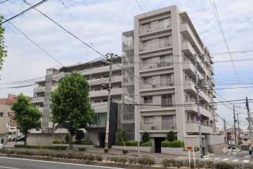 岡本パークホームズの外観（北西側から）
