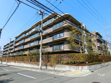 ルネ芦屋川ロザリウムの外観(南東側から)