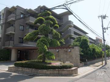 ルネ芦屋川ロザリウムの外観（北東側から）