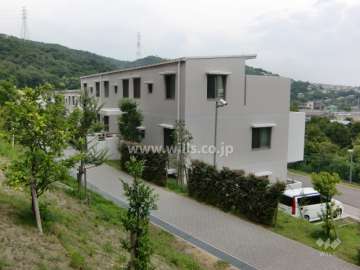 ルネシーズンズガーデン西宮名塩11番館の外観（北西側より）