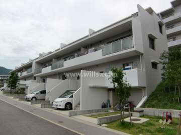 ルネシーズンズガーデン西宮名塩12番館の外観（南東側より）