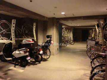屋内にある駐輪場