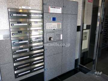 宅配ボックスと共用ポスト
