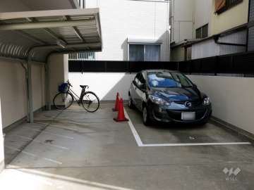 敷地内駐車場（屋外平面式）
