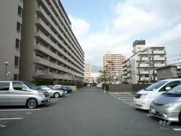 敷地内駐車場（屋外平面式）