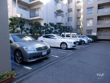 敷地内駐車場（屋外平面式）