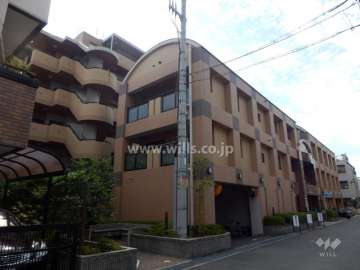 ヴィルヌーブ本山中町の外観（北東側から）