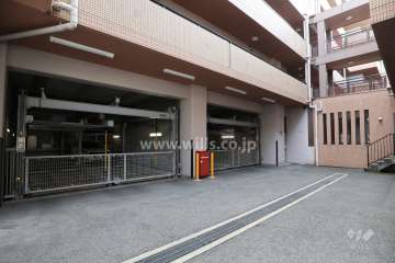 敷地内駐車場（屋内機械式）