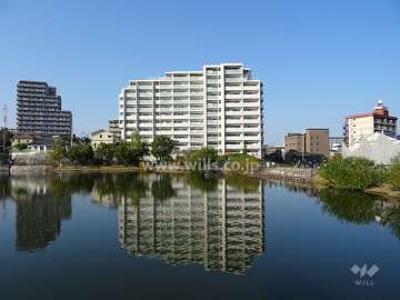 プラウド千里山田の遠景（南側から）