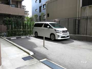 敷地内駐車場（屋外平面式）