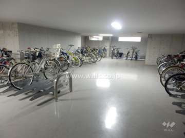 屋内にある駐輪場