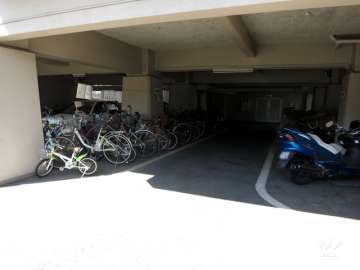 駐輪場、バイク置場