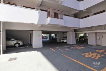 敷地内駐車場（屋内平面式）