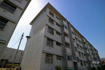 東仁川団地4号棟の外観(北東側から）