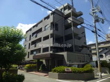 ファミール東灘北青木の外観（南東側から）