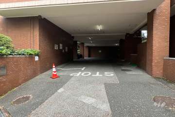 駐車場の出入り口