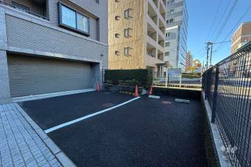 敷地内駐車場（屋外平面式）
