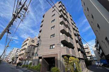 ルーブル飯田橋の外観（南東側から）