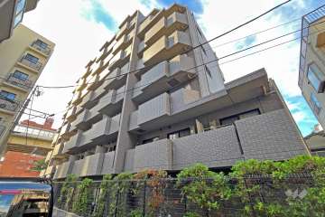 ルーブル飯田橋の外観（北東側から）