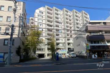 レジデンシア春日安藤坂