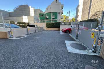 敷地内駐車場（屋外機械式）