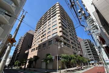フォルム小石川の外観（南西側から）