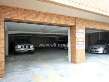 敷地内駐車場（屋内平面式）