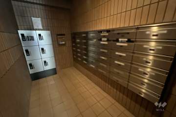 宅配ボックスと共用ポスト
