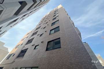 ライオンズマンション東大赤門前の外観（南東側から）　