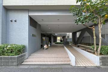 エントランスアプローチ　