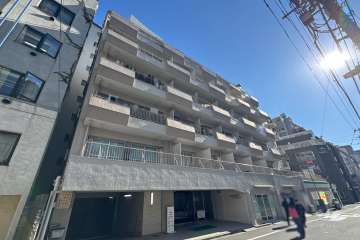 湯島武蔵野マンションの外観（北西側から）