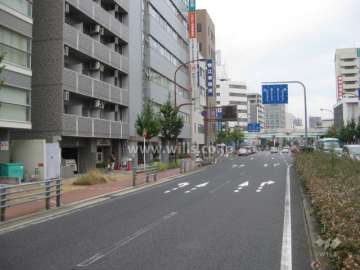 マンションの南側前面道路