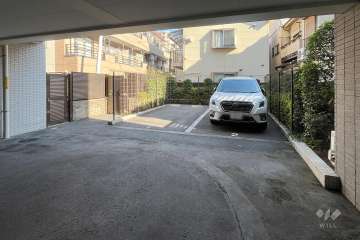 敷地内駐車場（屋外平面式）