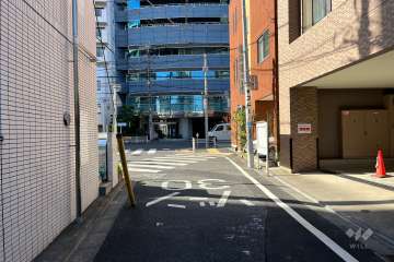 敷地南側の前面道路