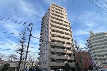 ナイスアーバン文京向丘の外観（西側から）