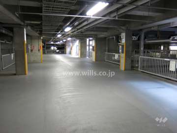 敷地内駐車場（屋内機械式）