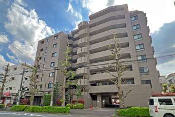 クレアホームズ小石川の外観（北側から）